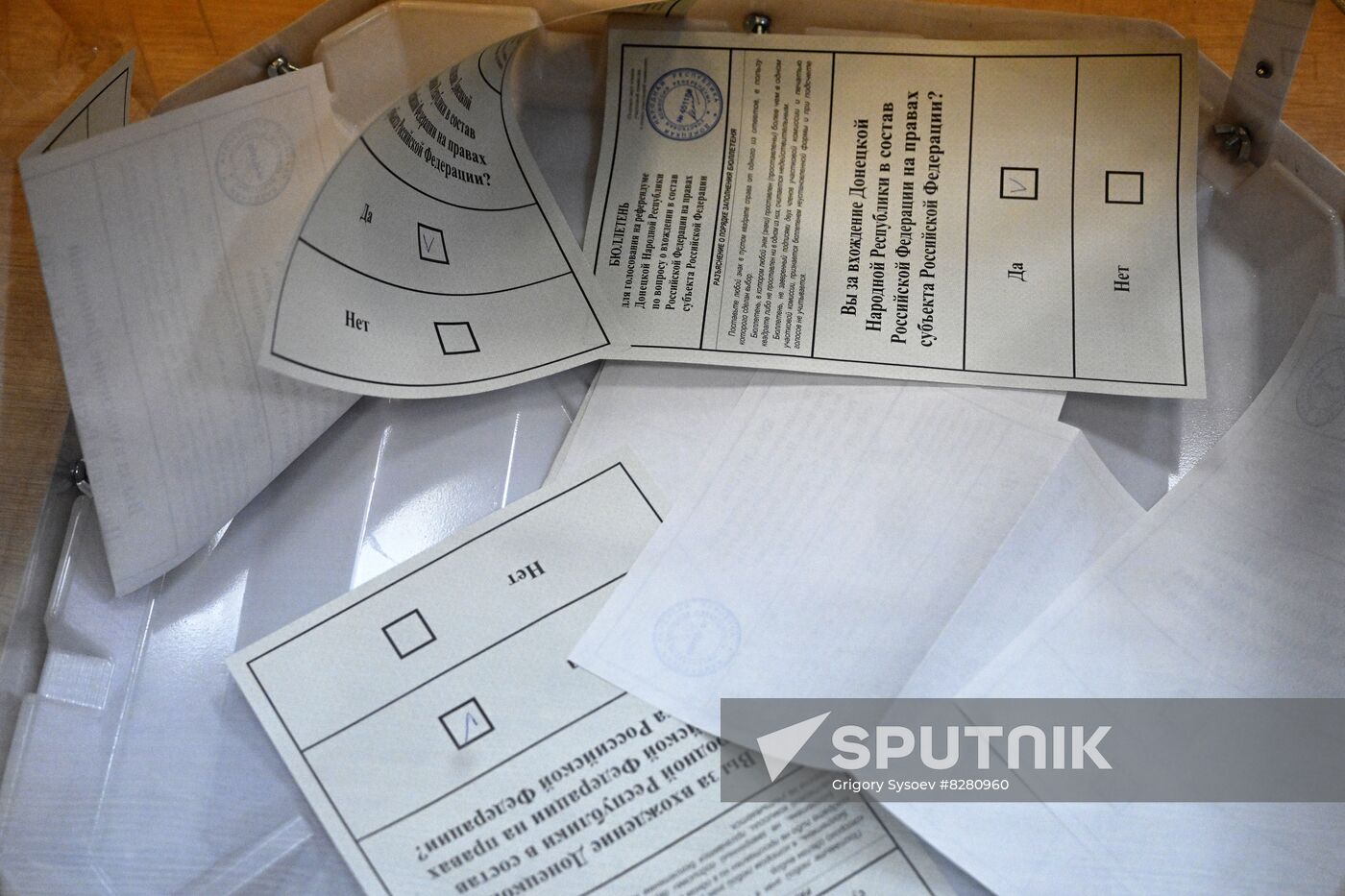 Russia Joining Referendum