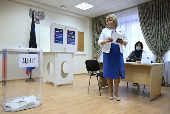 Russia Joining Referendum