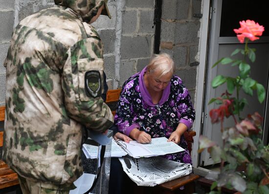 DPR LPR Russia Joining Referendum