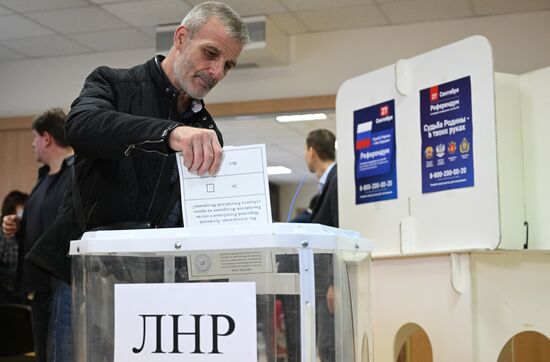 Russia Joining Referendum