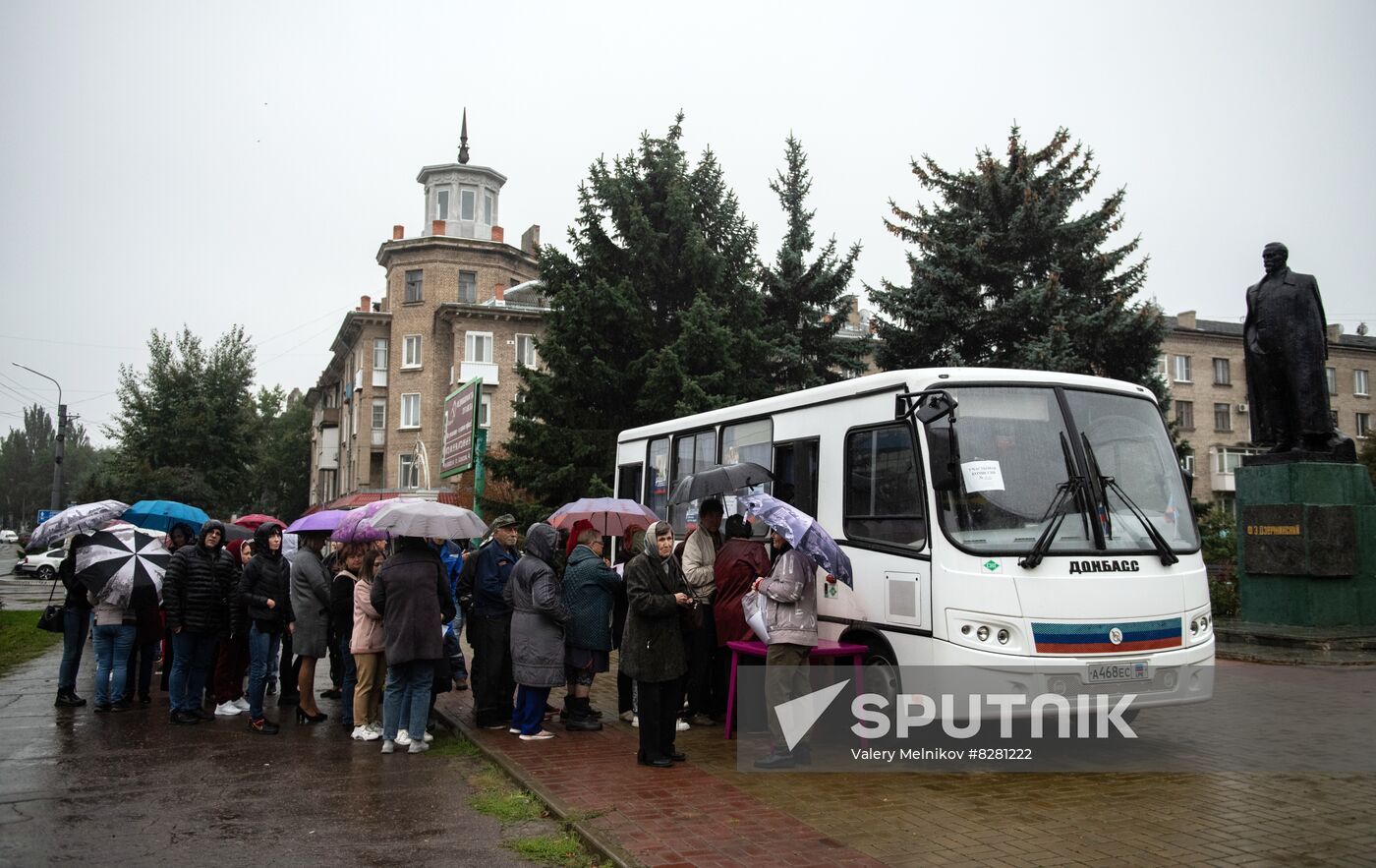 DPR LPR Russia Joining Referendum