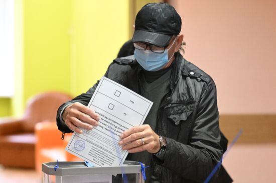 Russia Joining Referendum