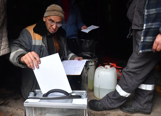 DPR LPR Russia Joining Referendum