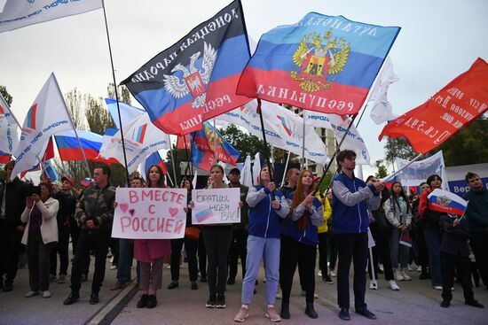 Russia Joining Referendum Regions Support Rallies
