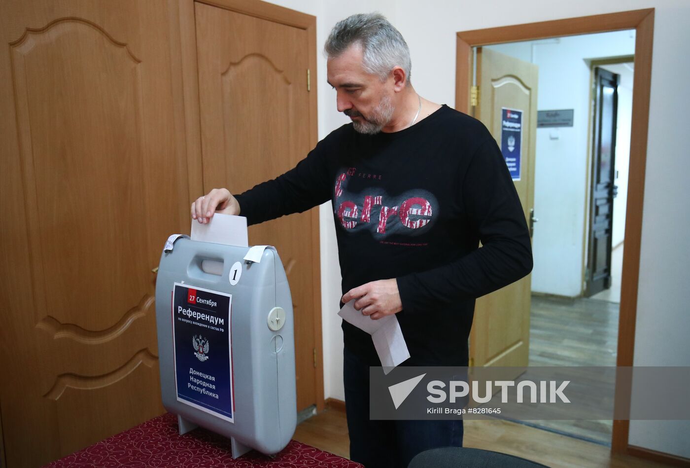 Russia Joining Referendum Regions