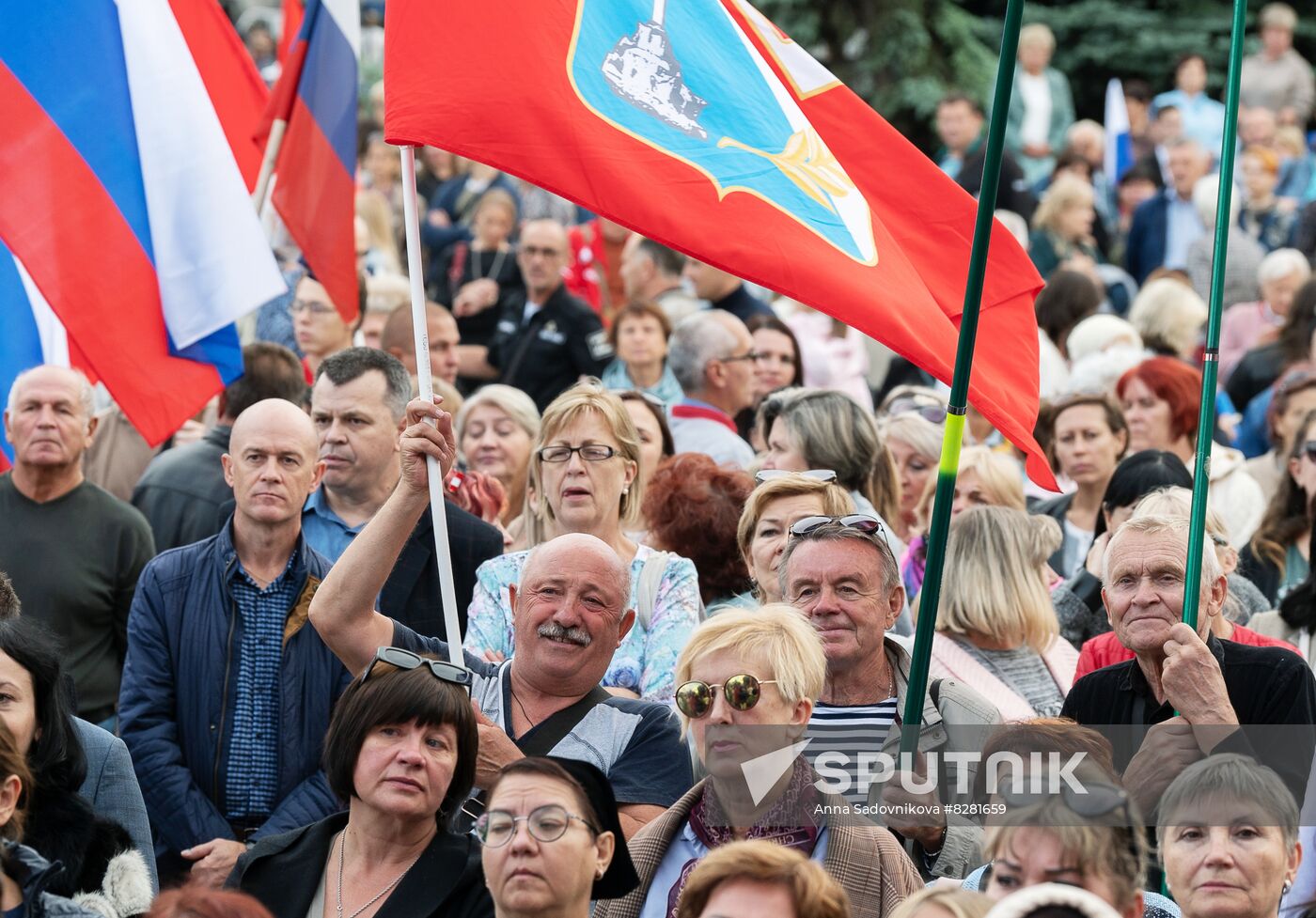 Russia Joining Referendum Regions Support Rallies