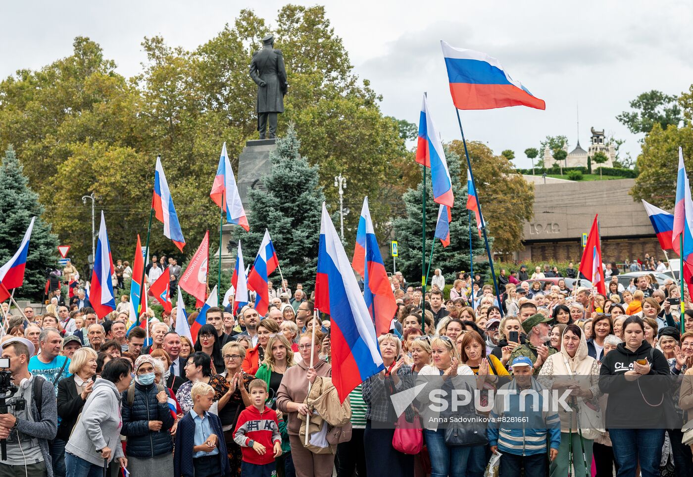 Russia Joining Referendum Regions Support Rallies