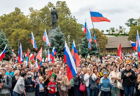 Russia Joining Referendum Regions Support Rallies