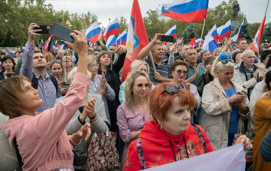 Russia Joining Referendum Regions Support Rallies