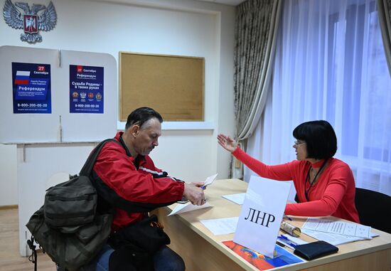 Russia Joining Referendum