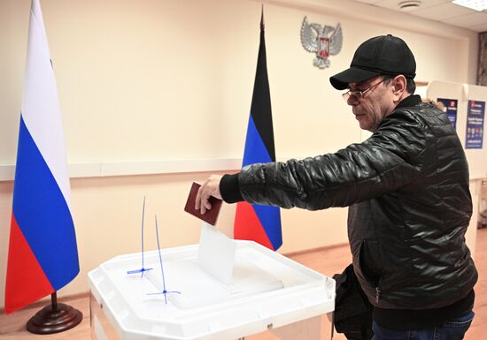Russia Joining Referendum