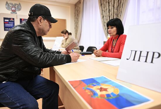 Russia Joining Referendum