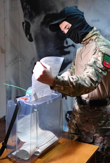 Ukraine Russia Joining Referendum