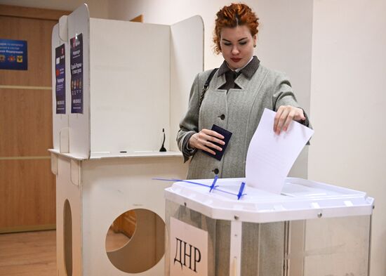 Russia Joining Referendum