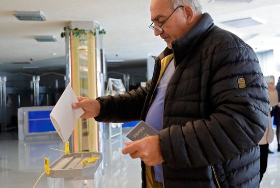 Russia Joining Referendum Regions