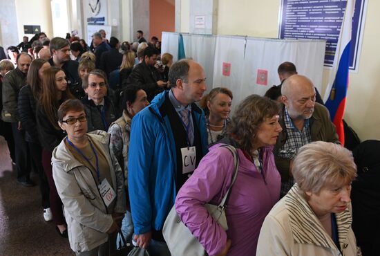 Russia Joining Referendum Regions