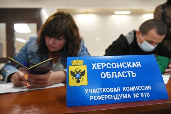 Russia Joining Referendum Regions