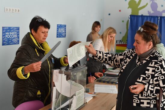 DPR LPR Russia Joining Referendum