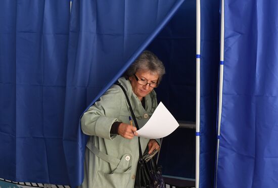 DPR LPR Russia Joining Referendum