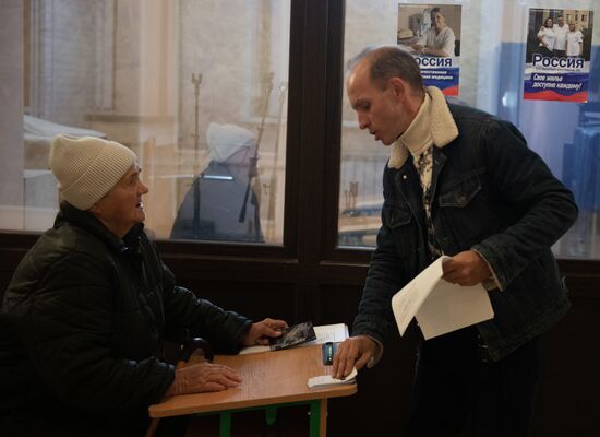 DPR LPR Russia Joining Referendum