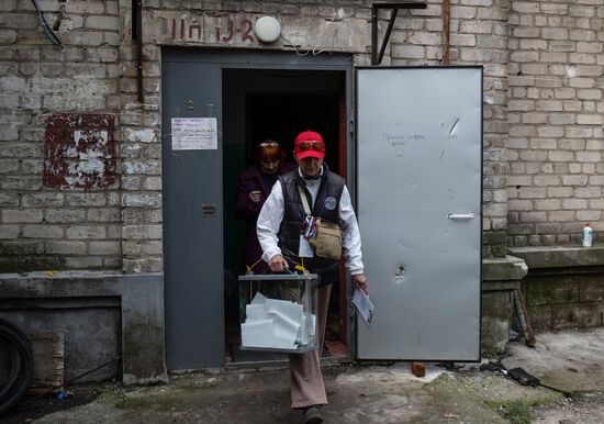 DPR LPR Russia Joining Referendum