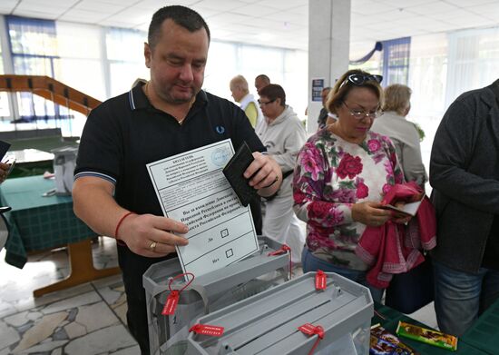 Russia Joining Referendum Regions