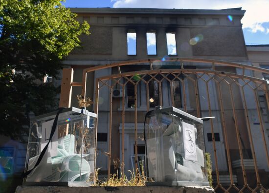 DPR LPR Russia Joining Referendum