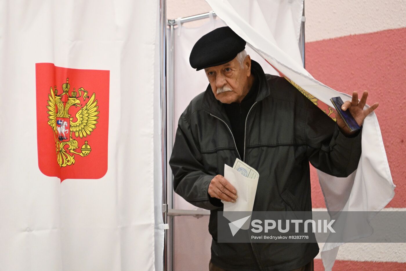 Russia Joining Rerefendum Regions