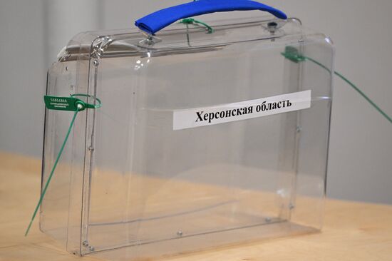 Russia Joining Rerefendum Regions