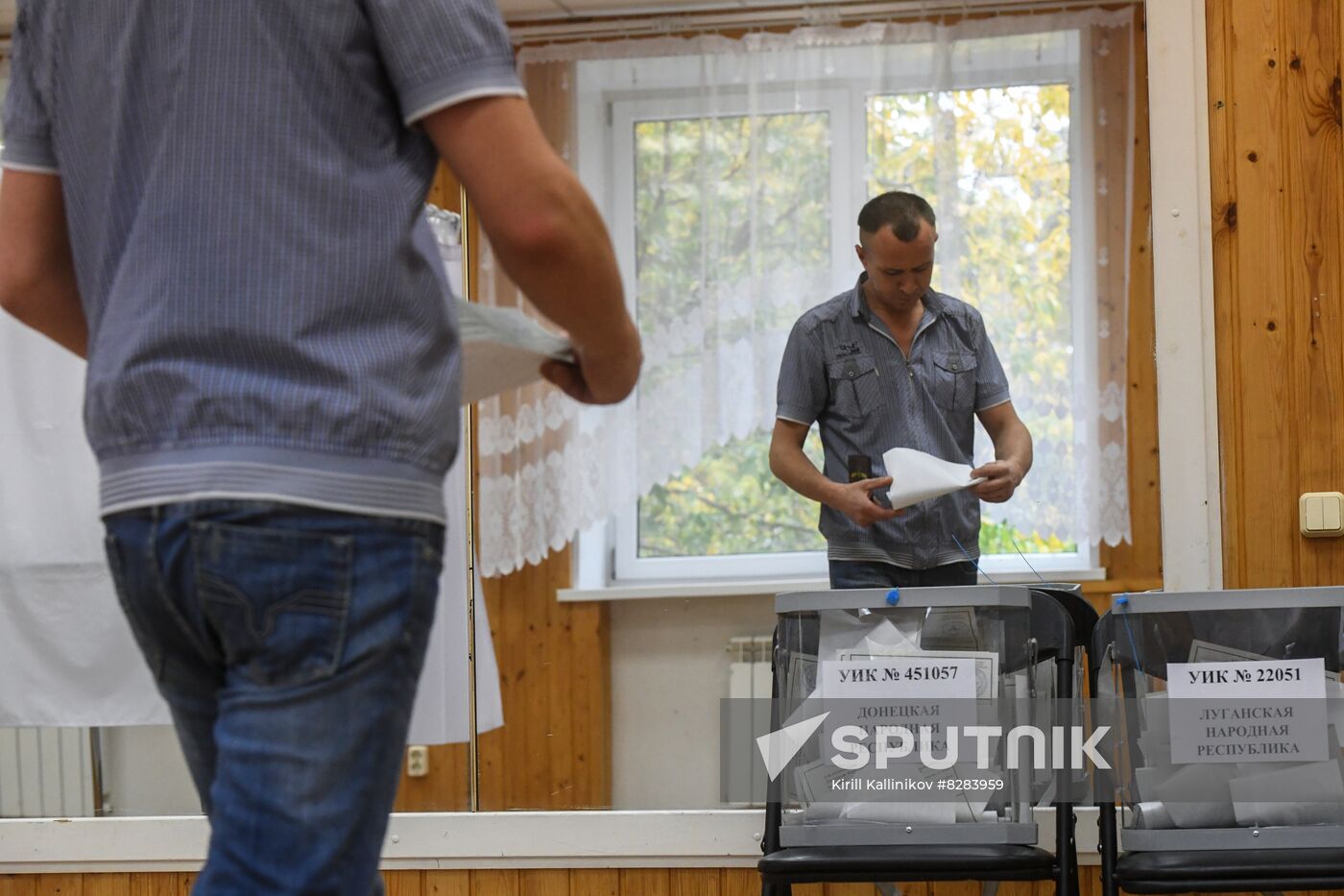 Russia Joining Rerefendum Regions