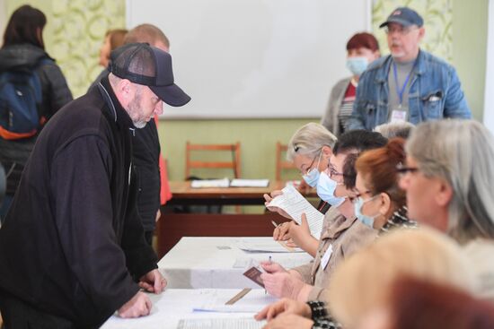 Ukraine Russia Joining Referendum