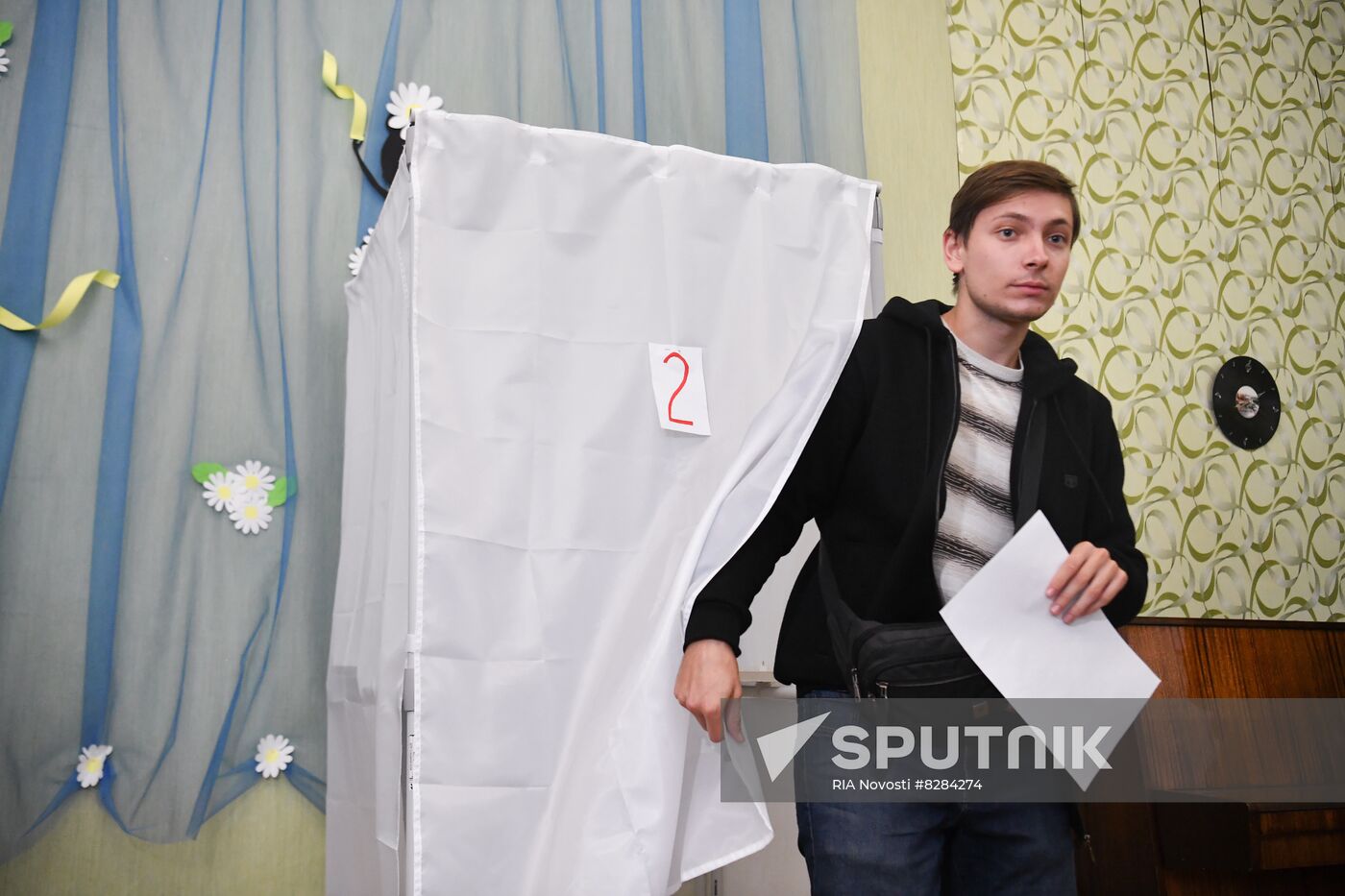 Ukraine Russia Joining Referendum