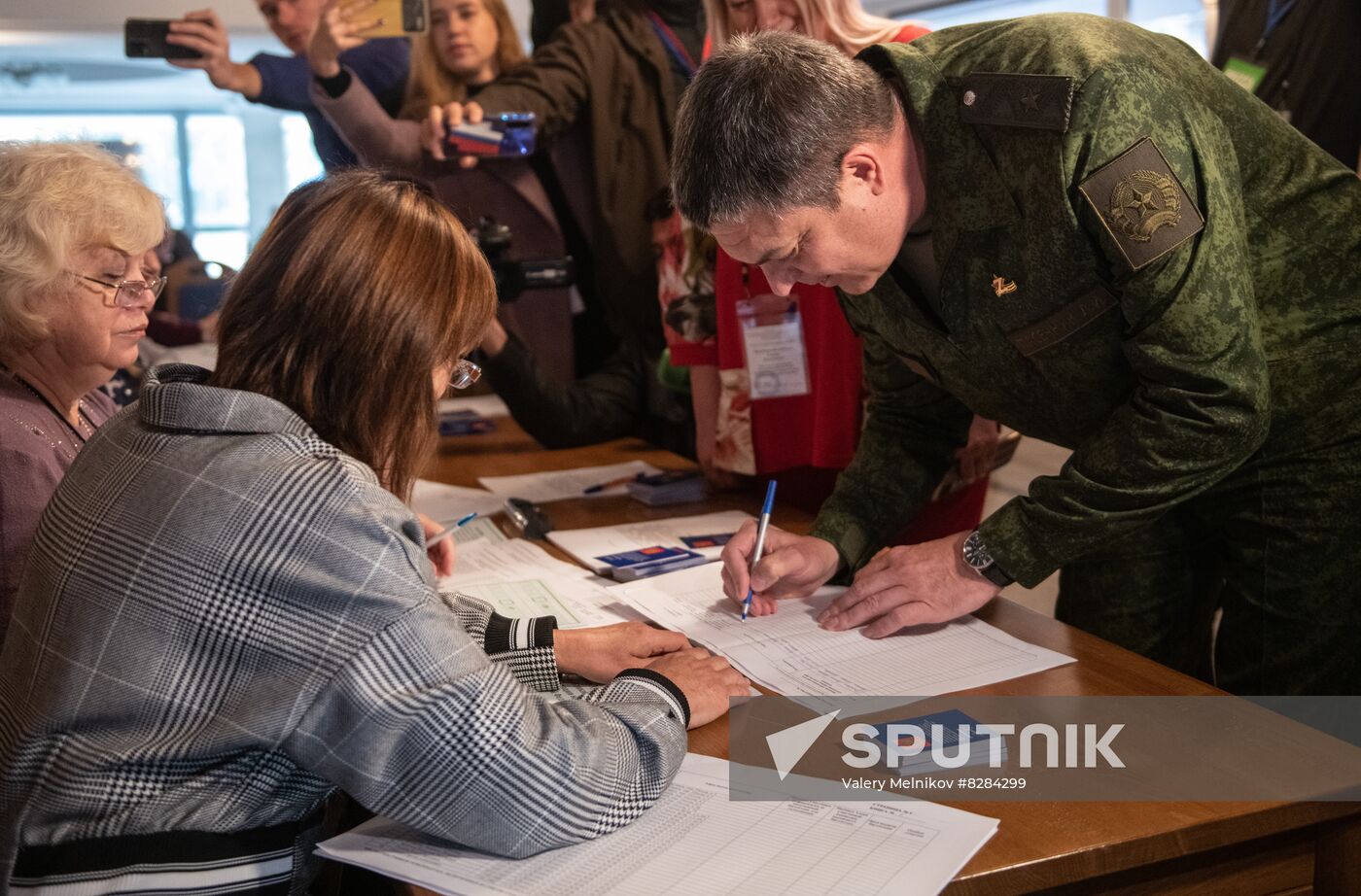 DPR LPR Russia Joining Rerefendum
