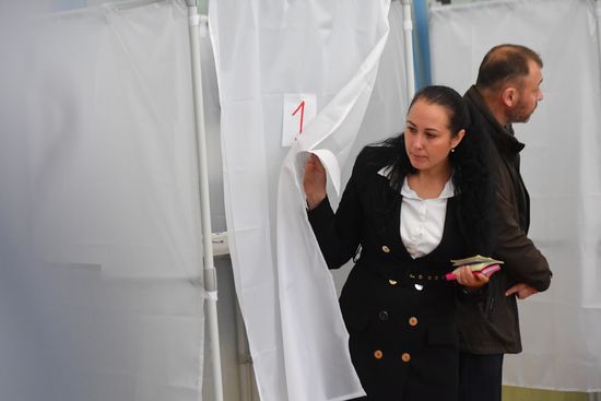 Ukraine Russia Joining Referendum