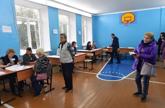 DPR LPR Russia Joining Rerefendum