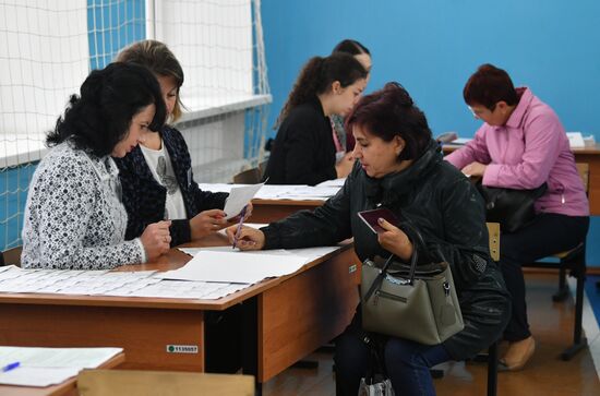 DPR LPR Russia Joining Rerefendum