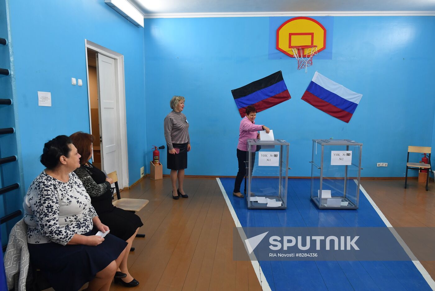 DPR LPR Russia Joining Rerefendum