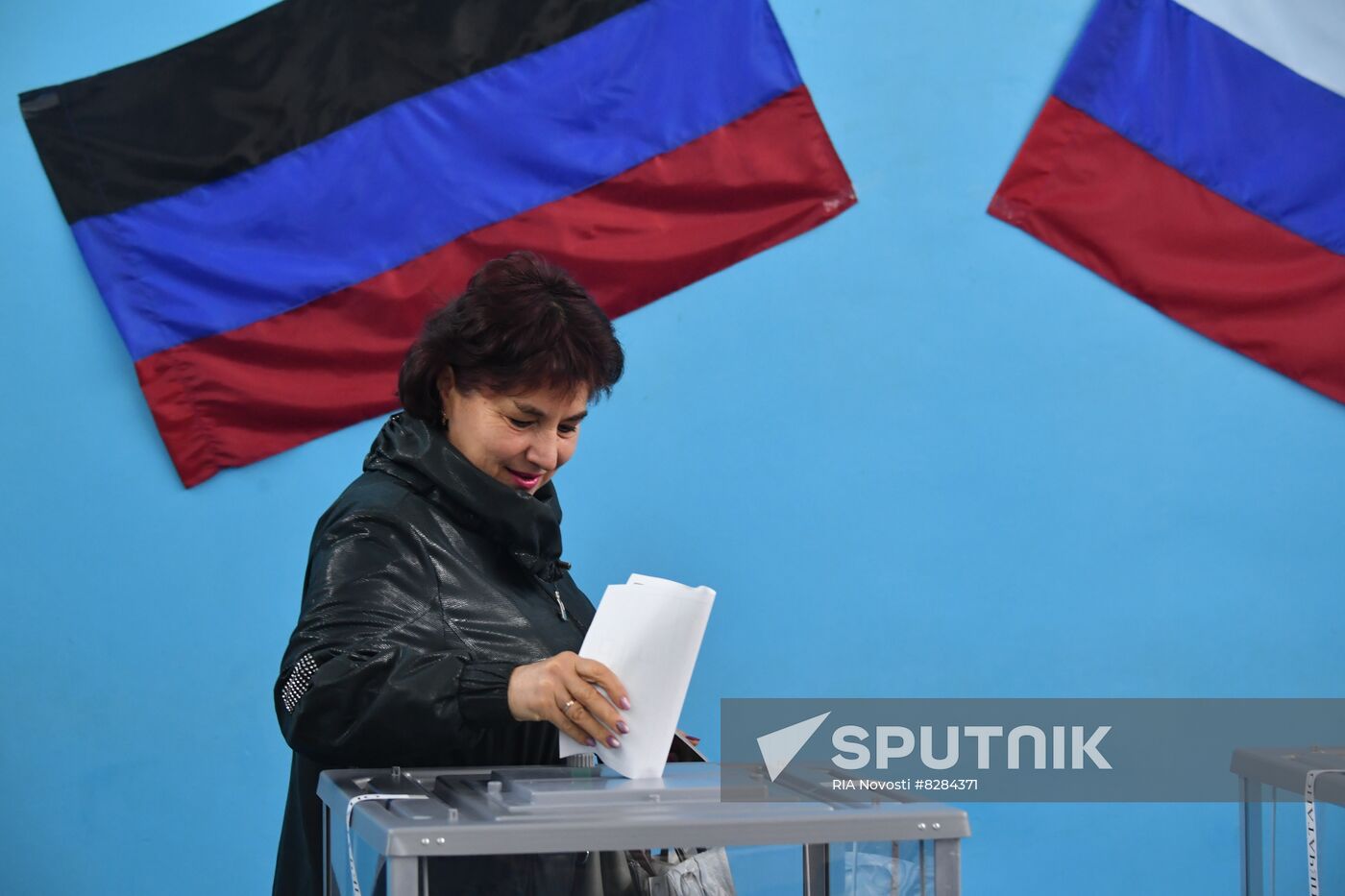 DPR LPR Russia Joining Rerefendum