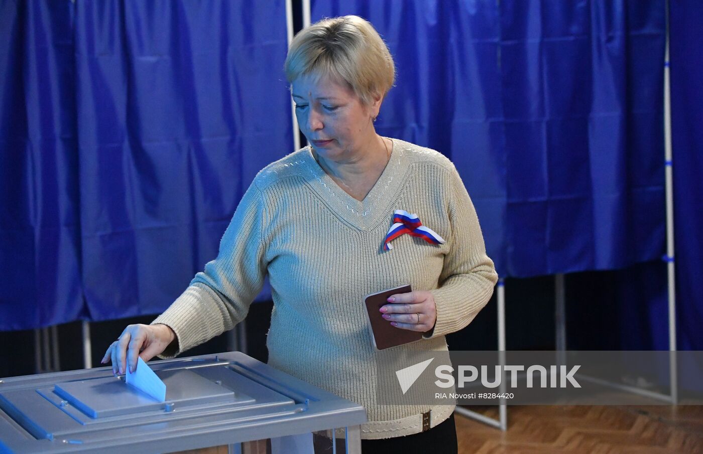 DPR LPR Russia Joining Rerefendum