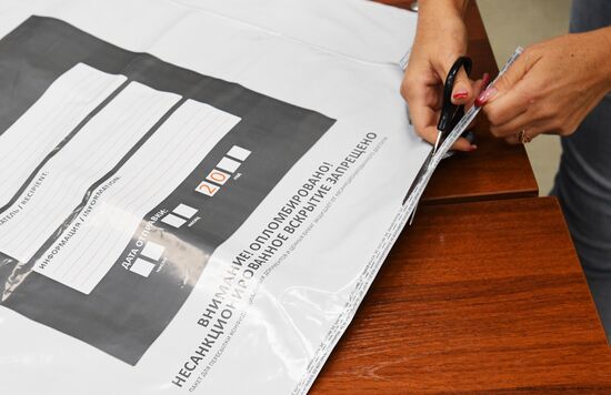 Russia Joining Referendum Vote Counting