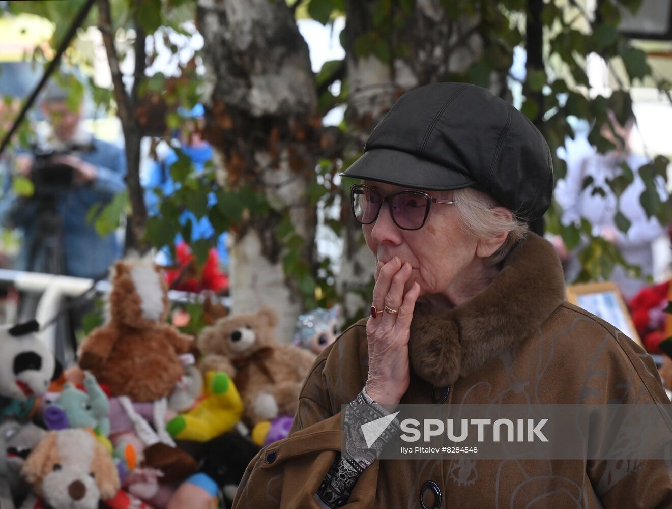 Russia School Shooting Flowers