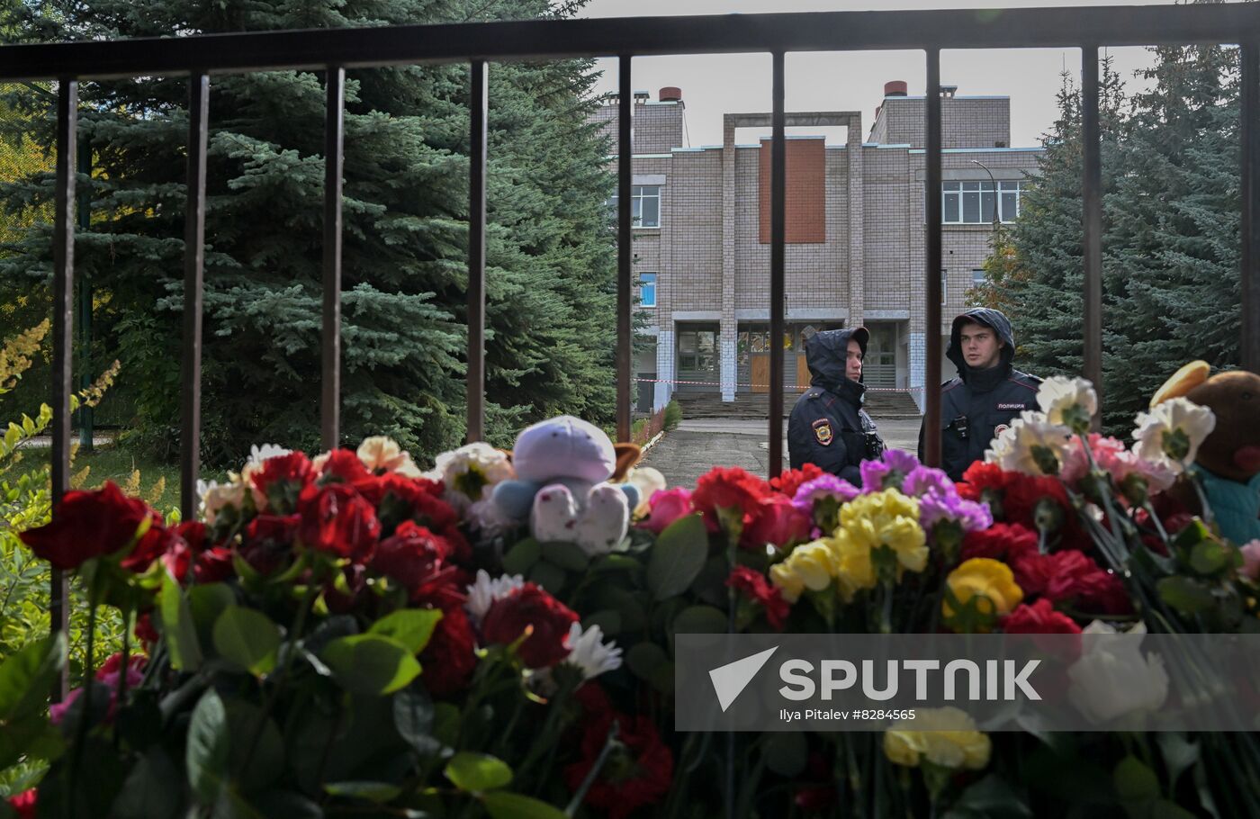 Russia School Shooting Flowers