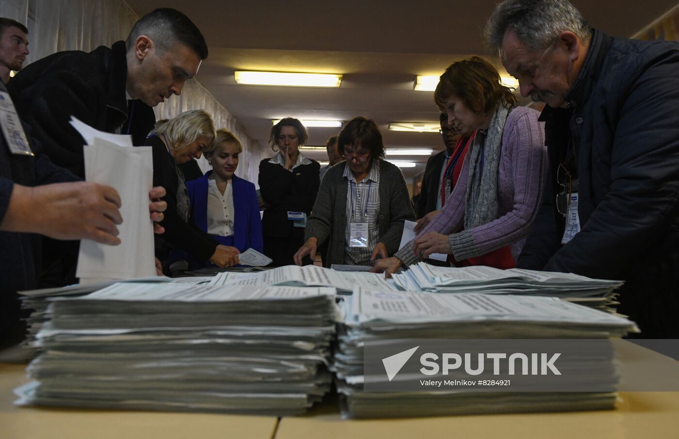Ukraine DPR LPR Russia Joining Referendum Vote Counting