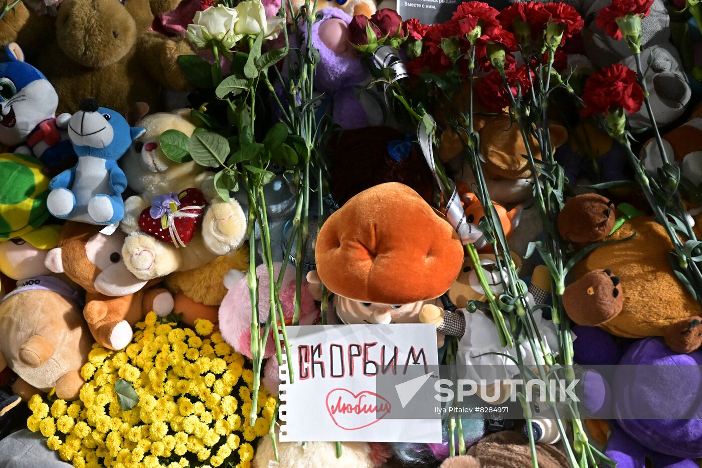 Russia School Shooting Flowers