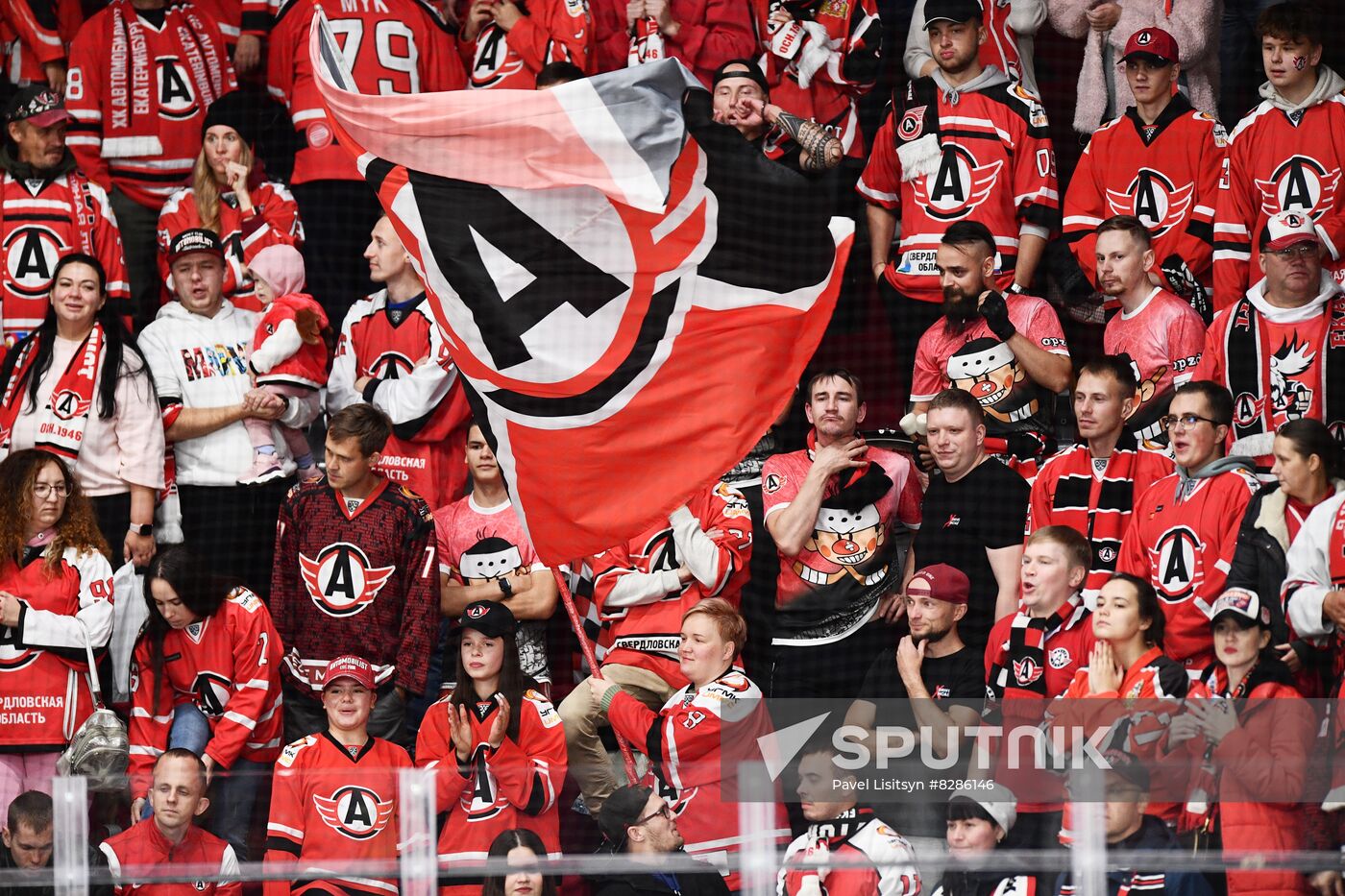Russia Ice Hockey Kontinental League Avtomobilist - Ak Bars