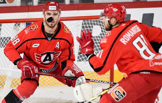 Russia Ice Hockey Kontinental League Avtomobilist - Ak Bars