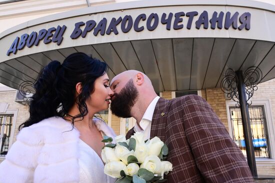 Russia Ukraine Military Operation Weddings