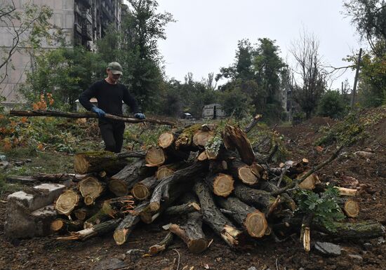 DPR Russia Ukraine Military Operation Daily Life