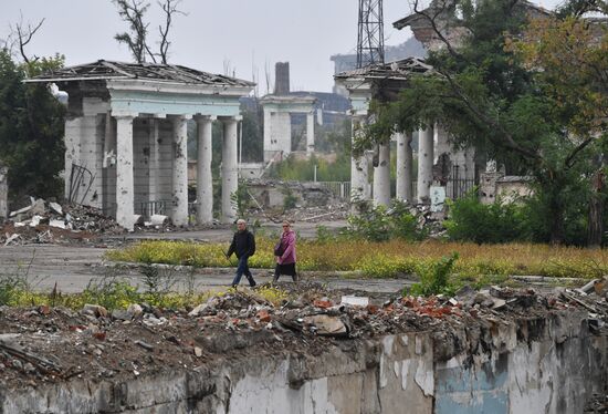 DPR Russia Ukraine Military Operation Daily Life
