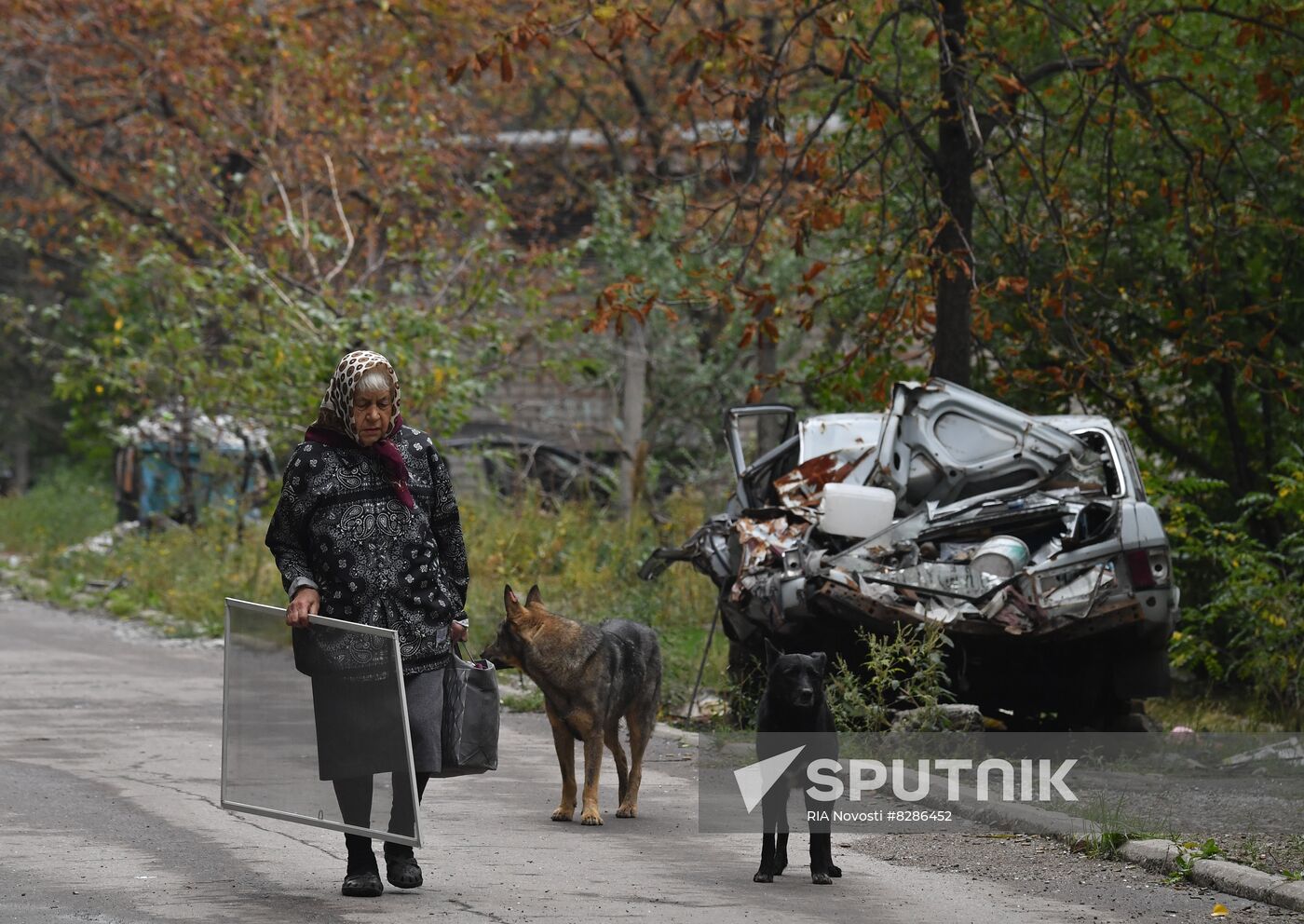 DPR Russia Ukraine Military Operation Daily Life